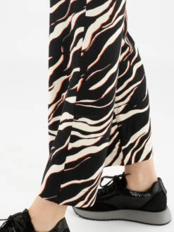 Marc Cain VS 81.15 W55 Pantalons Zwart -Kleding Speciaal Winkel 100002279 8