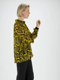 Marc Cain VS 51.21 W25 Blouse Geel -Kleding Speciaal Winkel 110000729 4