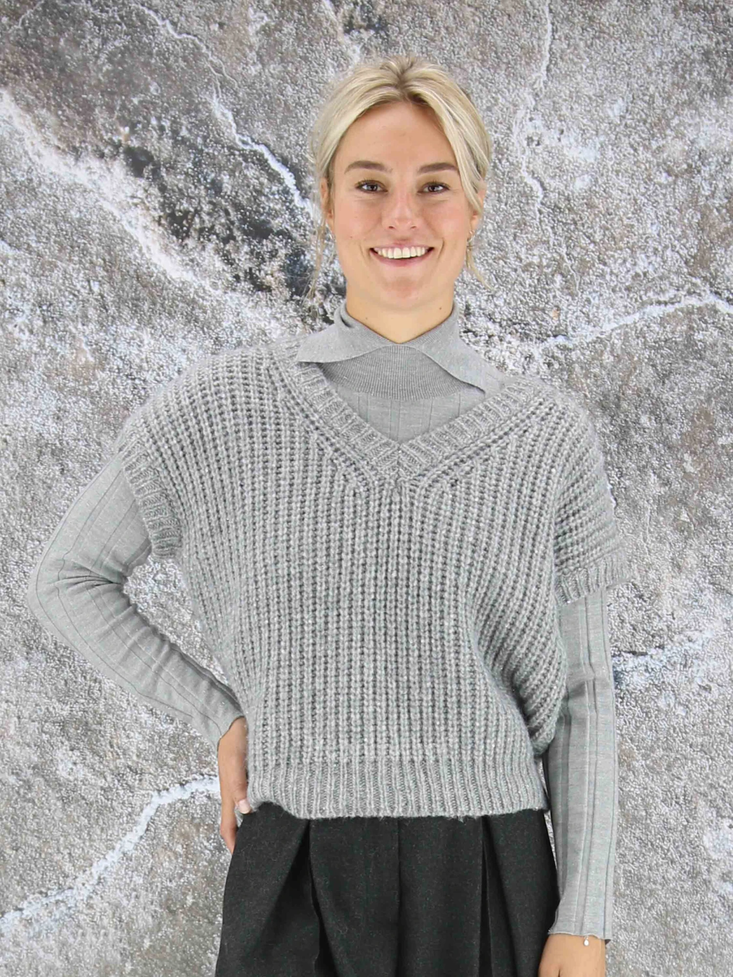 Peserico S99742F03-09153 Tops Grijs 3 Peserico S99742F03-09153 Tops Grijs - Afbeelding 3