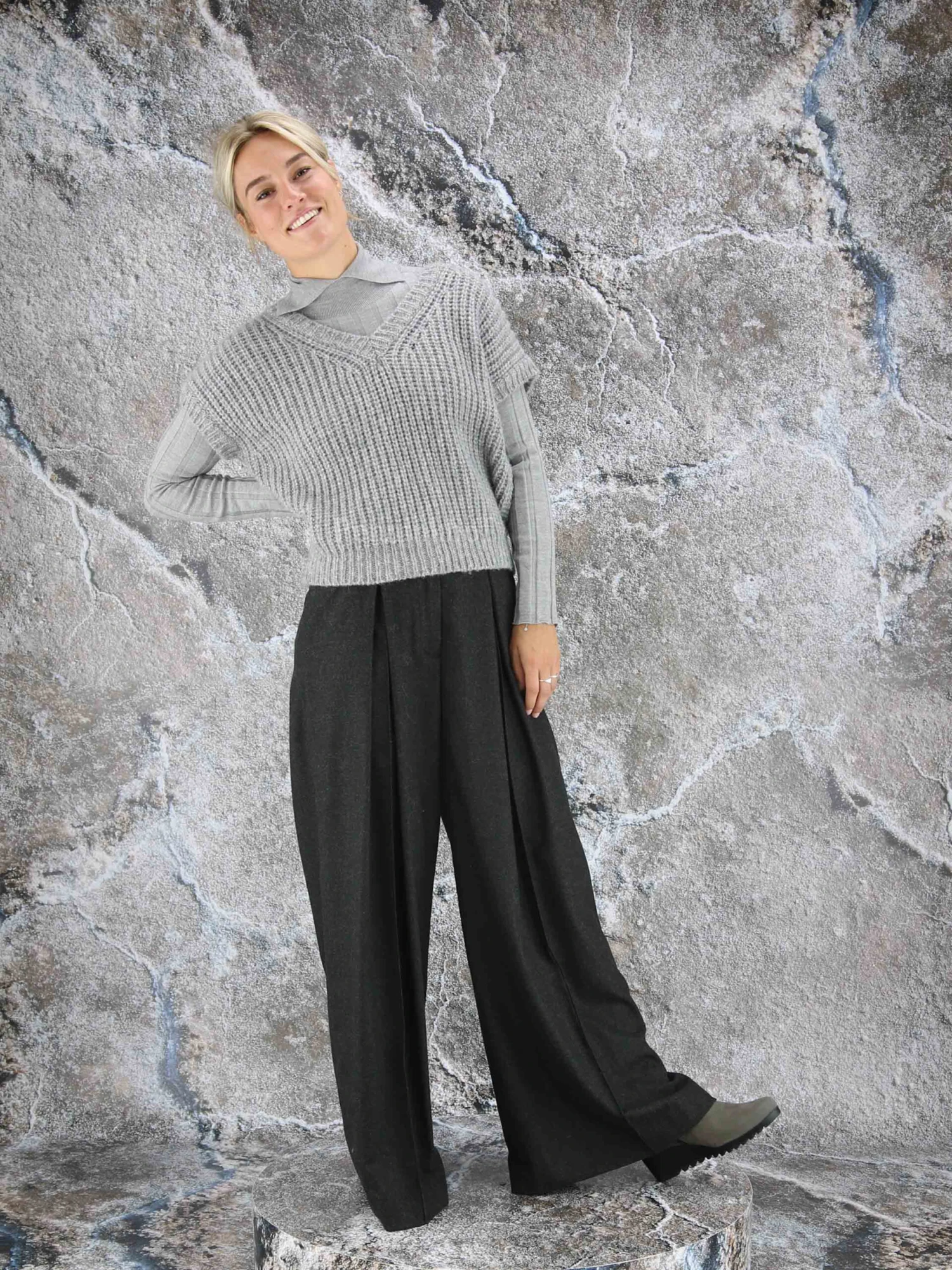 Peserico S99742F03-09153 Tops Grijs 7 Peserico S99742F03-09153 Tops Grijs - Afbeelding 7