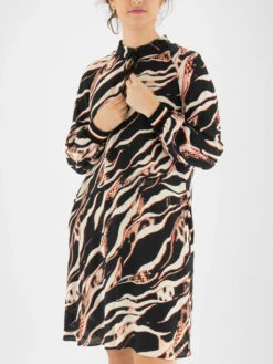 Marc Cain VS 21.03 W38 Jurken Zwart -Kleding Speciaal Winkel 160100693 8