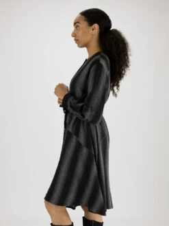 High LIMITLESS 721602 Jurken Zwart -Kleding Speciaal Winkel 160100696 3