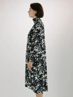 High IN-AND-OUT S21727 Jurken Blauw -Kleding Speciaal Winkel 160100703 3